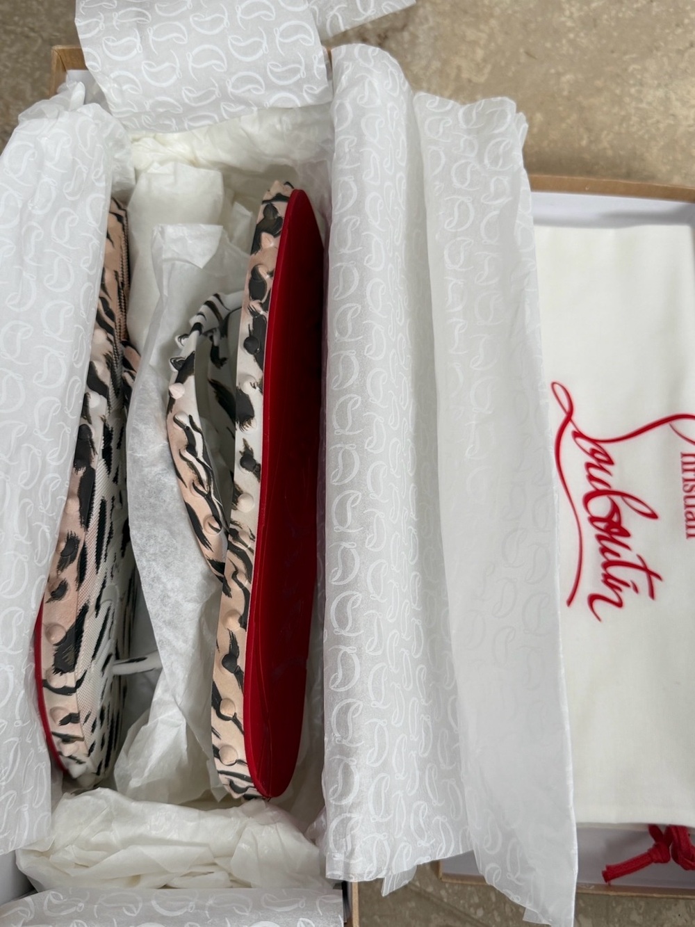 Christian Louboutin White & Black Animal Print Studded Donna Loubi Flip Flops 38 - Picture 13 of 16